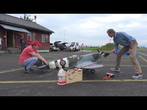 RC Warbird Supermarine Spitfire LF MK 392