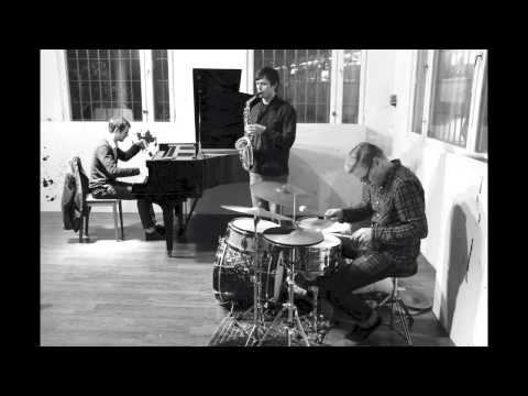 Marcelo Gabard Pazos Trio ~ Improvised Music [11 June 2013]