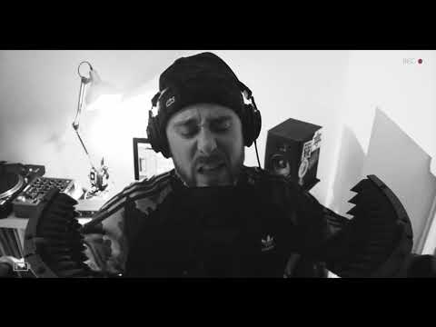 Mc Akro feat Dragoon - Le Virus du Freestyle