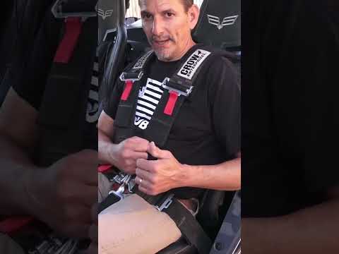 Life saving benefits of a 5 point harness vs sewn in H! #SXS #Offroad #glamisdunes #shorts