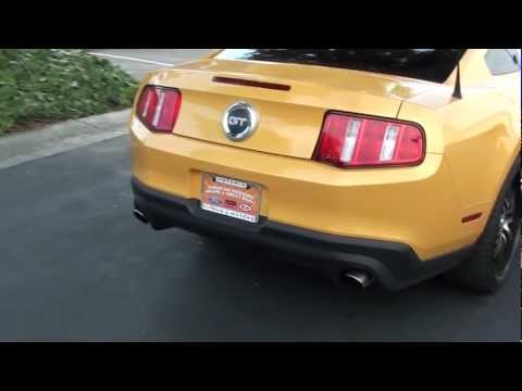 2011 Ford Mustang GT with Metra 99-5823ch dash kit & Pioneer AVH-3300BT | Pacific Stereo