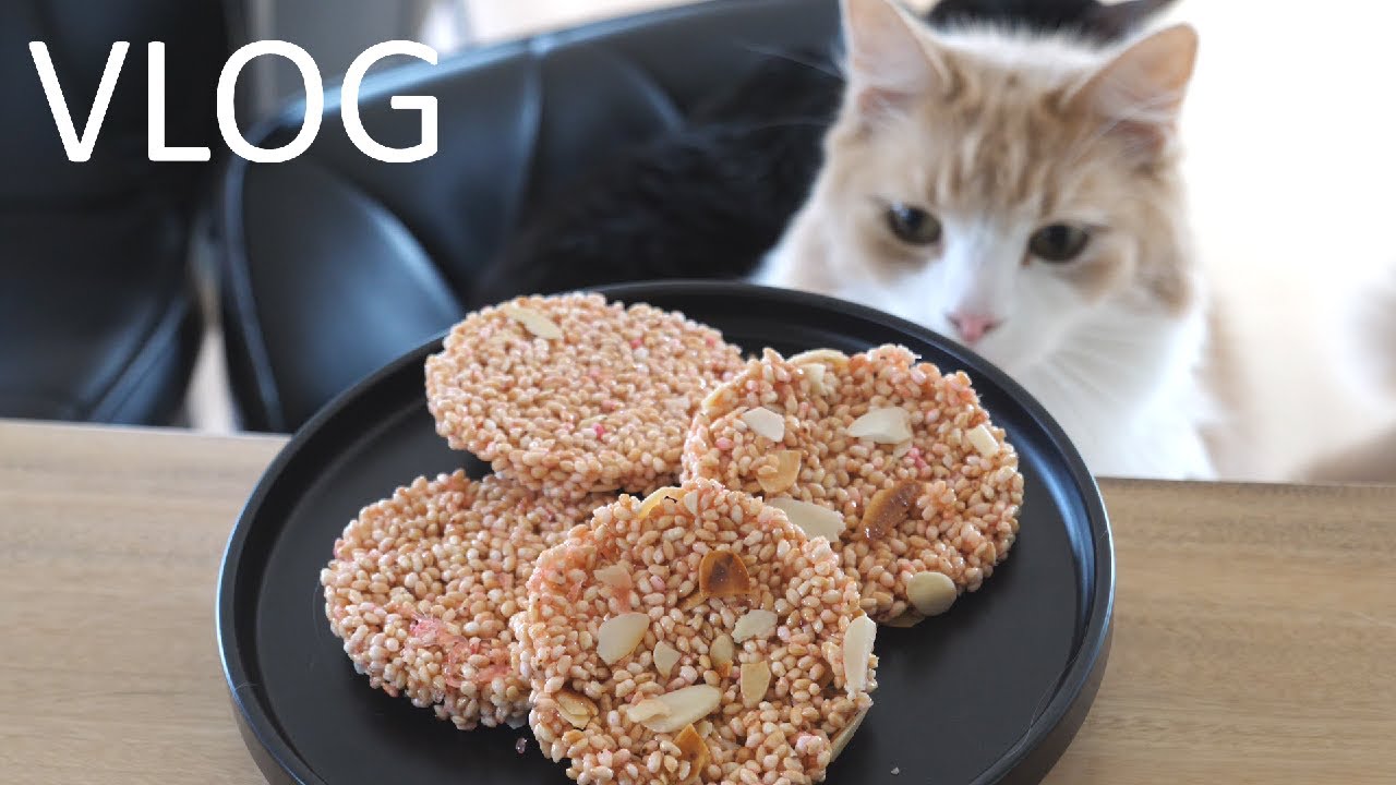 Japanese caramelized puffed rice