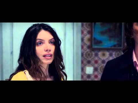 LO CHIAMAVANO JEEG ROBOT - Finestra - Clip dal film | HD