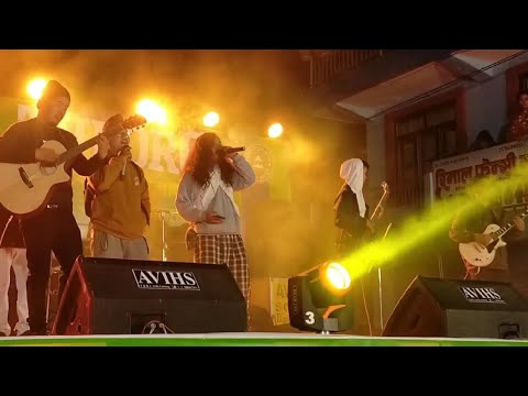 Aakasaima chil udyo fanana song cover by pralaya band besishshar lamjung 🤟🤟🤘#cover #music #viral