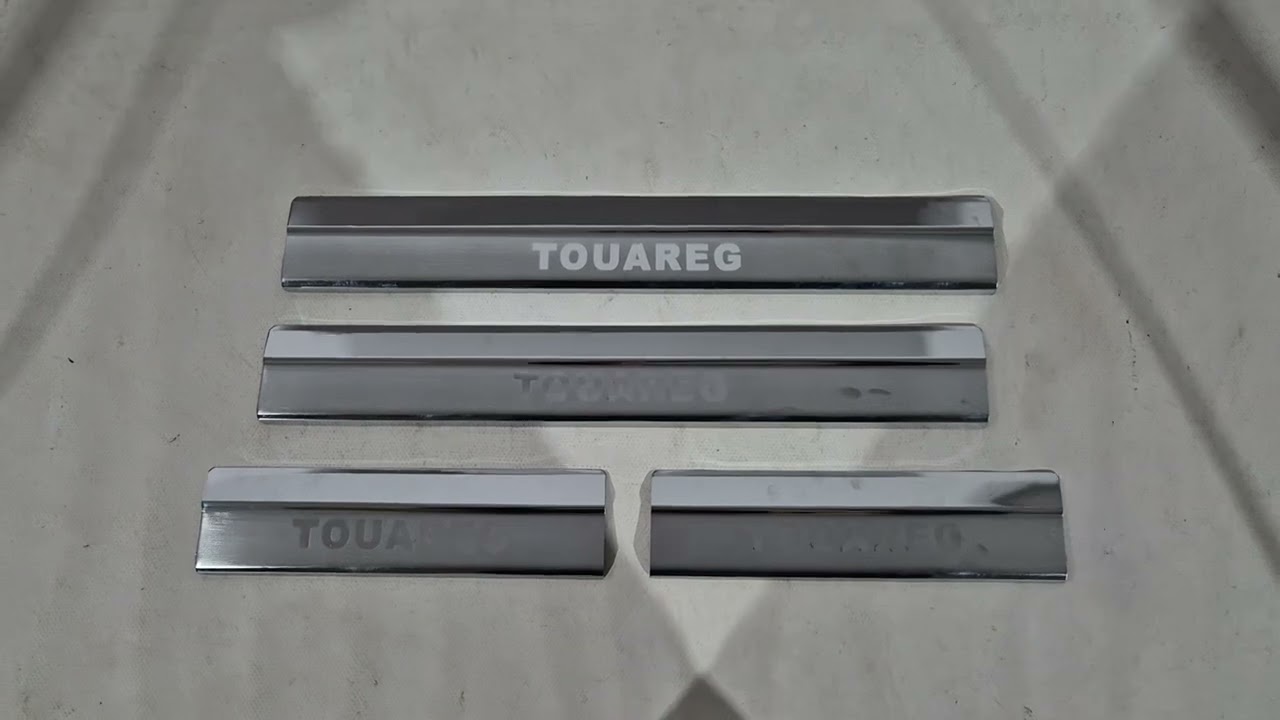 Volkswagen Touareg 2010–2018 Prahové lišty Carmos V2 (4 ks, nerez) Video 1