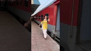 Download lagu DDLJ famous scene recreation ❤️ #simran #srk #kajol #ddlj #moviescene #oldmovies #oldsong mp3 Download lagu DDLJ famous scene recreation ❤️ #simran #srk #kajol #ddlj #moviescene #oldmovies #oldsong mp3