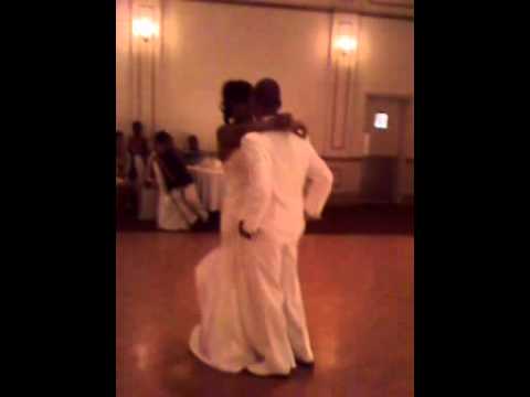 B-Wellz Hottest Bride and Groom Dance