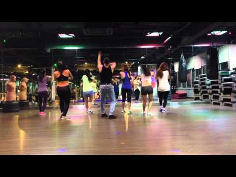 CL ( 2NE1 ) - MTBD choreography sexydance by : mr che hoa