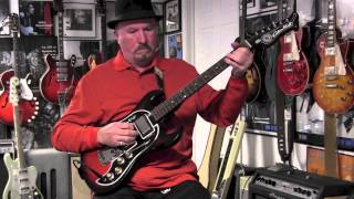 Video thumbnail for 1969 Custom Kraft Beat Blaster Guitar Demo by drowninginguitars