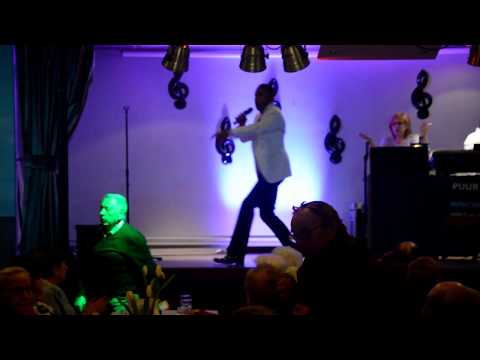 Pc Brown in Mimosa Zonhoven