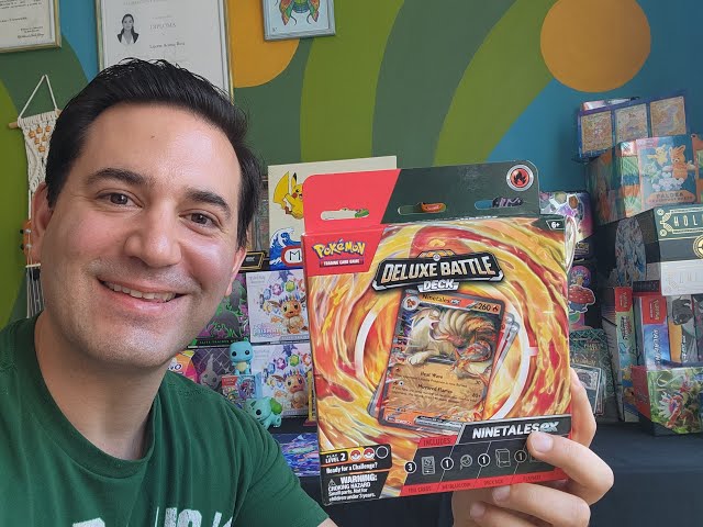 Vídeo relacionado con BANDAI Juego de Cartas Pokémon TCG: Baraja de Combate Deluxe Ninetales Varios Modelos (Español), Atrévete a Dominar el Juego de Cartas Pokémon: Duelos Electrizantes, PC50466 Multicolor