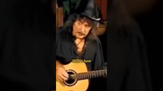 Smoke on the WATER riff… was BEETHOVEN 5TH?! 🎸🤯 #ritchieblackmore #deeppurple #70srock #guitarriffs