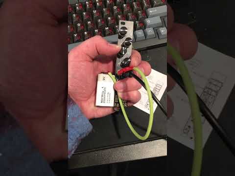 haxor 9V battery demo