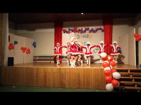 Mädla semma - Danza demma      Garde Oggelsbeuren 11.02.2013 in Oggelsbeuren