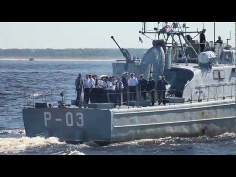 Kara kuģa karoga nolaišana uz patruļkuģa P-03 Linga (25.05.2012)