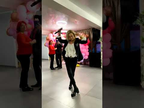 Denis Ștefănescu  - Cine , Cine,  Cine