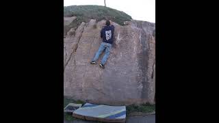 Video thumbnail of Problem 2 (Boulder 2), 5. Arnao