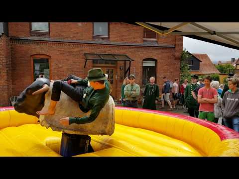 Video: Rodeo reiten / Bullriding inkl. Betreuung