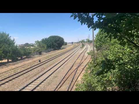 Great Southern pulling into Goulburn to drop off people