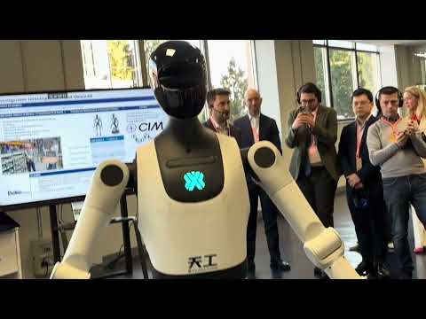 Il robot umanoide entra in fabbrica