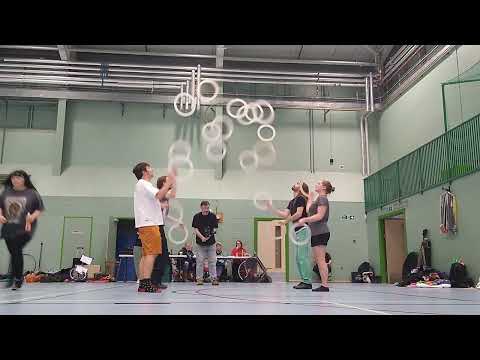 Ring passing at the Southern Juggling Convention 2023