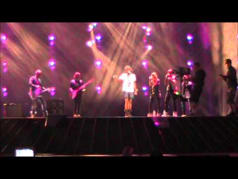 San Marino: 1st rehearsal Eurovision 2011 / Senit - Stand By