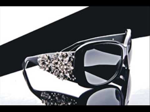 Rihanna on Run This Town shoot is wearing D&G sunglasses