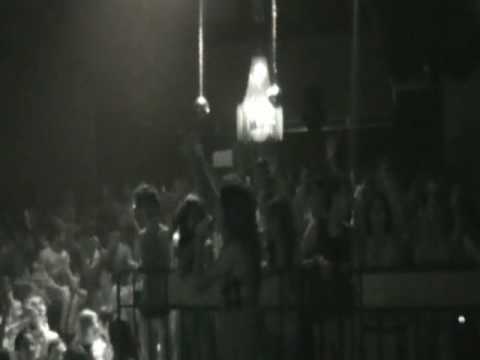 OFFIR MALOL feat JEN live @ TLV - IT'S ONLY LOVE \ זאת רק אהבה