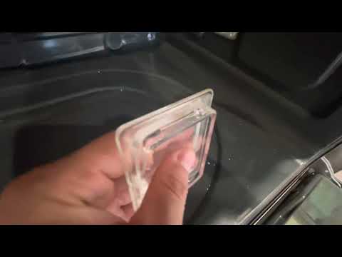 How to change a Smeg oven light bulb