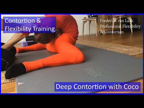 Contortion Training by Flexyart 193:  Coco Super Straddle - Also for Yoga, Poledance, Ballet, Dance