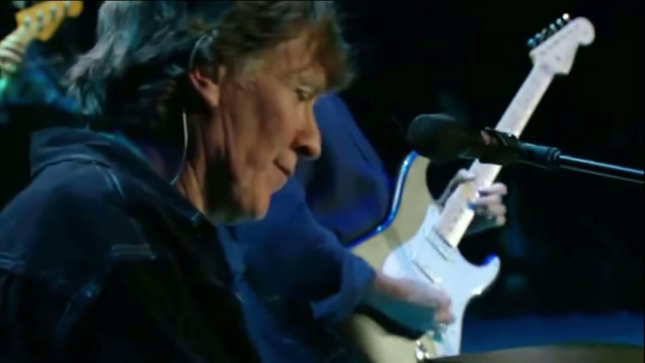 Eric Clapton & Steve Winwood - Double Trouble [Live At Madison Square Garden, New York 2008]
