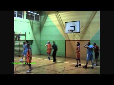 Liga Okręgowa Koszykówki 2010/2011  UKS "DWÓJKA" Kamienica Polska - OSiR Kłobuck  1 kwarta