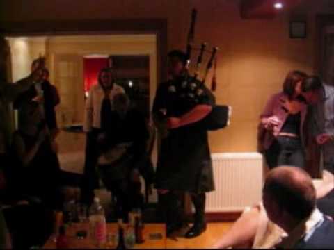 Thumbnail for Stuart Cassells plays solo at Willies Party 2004.wmv