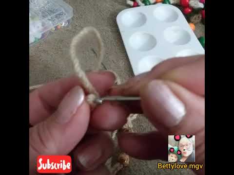 Pulseras a crochet con cuentas de madera paso a paso.