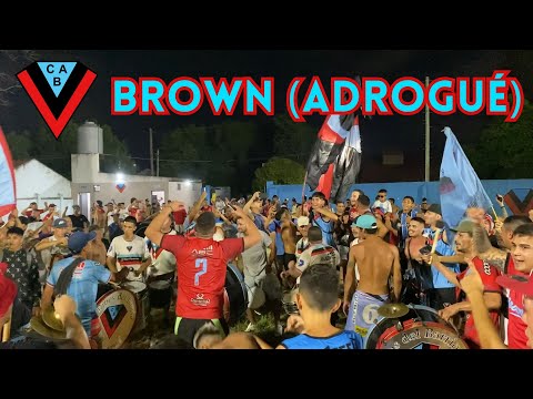 "BROWN (ADROGUÉ) - LAS MEJORES CANCIONES" Barra: Los Pibes del Barrio &bull; Club: Brown de Adrogué &bull; País: Argentina