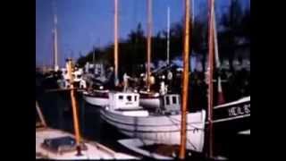 preview picture of video 'Sulfur II im Fischereihafen Heiligenhafen ca. 1960'