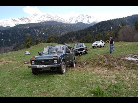 Затаскиваем Калину и 7 ку на склон в Архызе