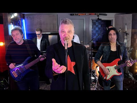 'Feel' (Robbie Williams) Live Band Performance | Sing It Live