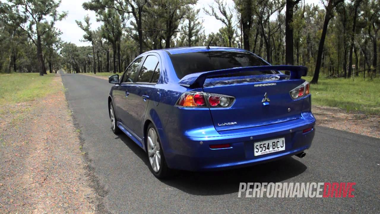 2015 Mitsubishi Lancer XLS 0-100km/h & engine sound