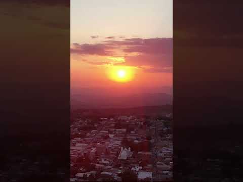 Un Bello 😍 atardecer 🌆 en Sensuntepeque Cabañas #fyp #viral_video #pablitosv #vlogs #elsalvador