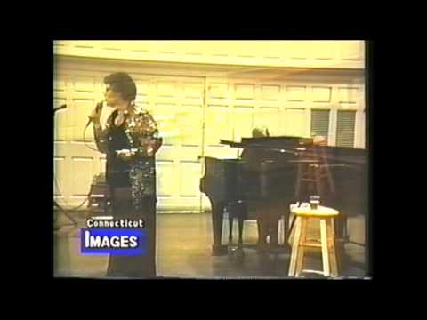 Nina Pane Sanseverino - 'Nu Quarto 'e Luna - Live at Sprague Hall 1998