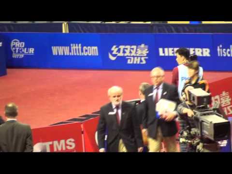 20100320183713 Einmarsch Ladies   2 Ding Ning