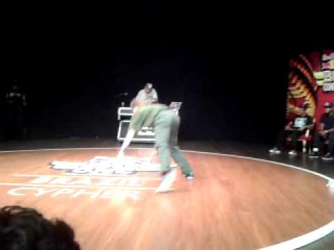 Kapu vs Ratin - Final - Red Bull BC One Cypher Brasil 2015