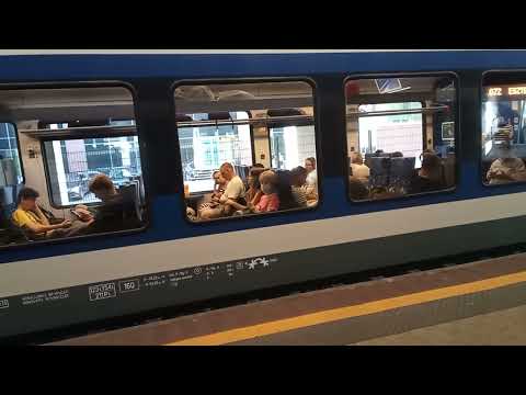 G72-es gyorsított személyvonat indul Pilisvörösváron át Esztergomba Budapest-Nyugati pályaudvarról.