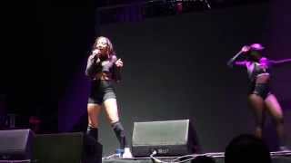 Tinashe Ft. Future – How Many Times (The PinkPrint Tour) Concert