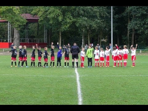 PELIKAN Niechanowo  0:6  LIDER  (LIGA WZPN - JESIEŃ 2013 - BORN 2002)