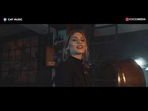 Andia feat  UPHILLS   Fake walls Official Video