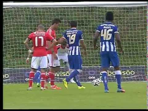Futebol - Segunda Liga (39.ª j): FC Porto B-Benfica B, 4-1 (19/04/2014)