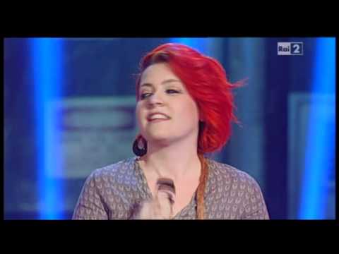 Noemi a Superclub (1) - 09.05.12 -  Sono solo parole + intervista con Barbarossa e Giusti