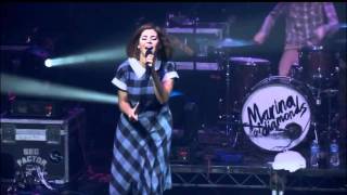 21-06-2011 Living Dead Live in New York Marina And The Diamonds